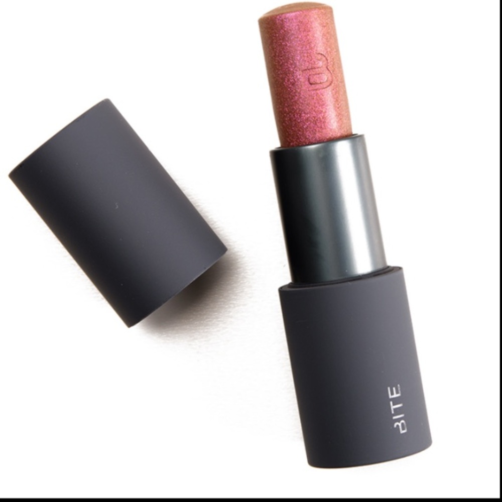 Bite multi tasking stick in rose pearl